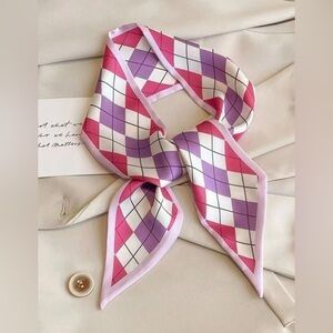 ✨ New ✨Pink and Purple Argyle Twilly Scarf ✨